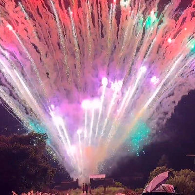 Cina Pyrotechnic Konsumen Kue Kembang Api Natal Tahun Baru Kue Mercun Kembang Api & Kembang Api