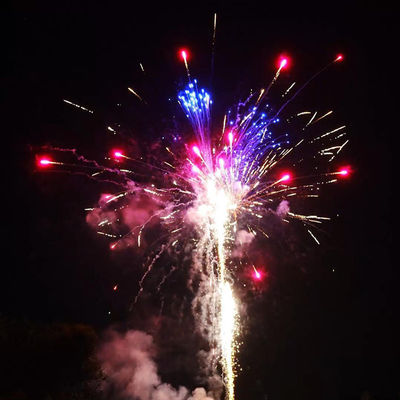 2025 Baru 1.4 Pro Kue Kembang Api 200 tembakan Kue Pyrotechnics Konsumen Kembang Api Kue Untuk Natal